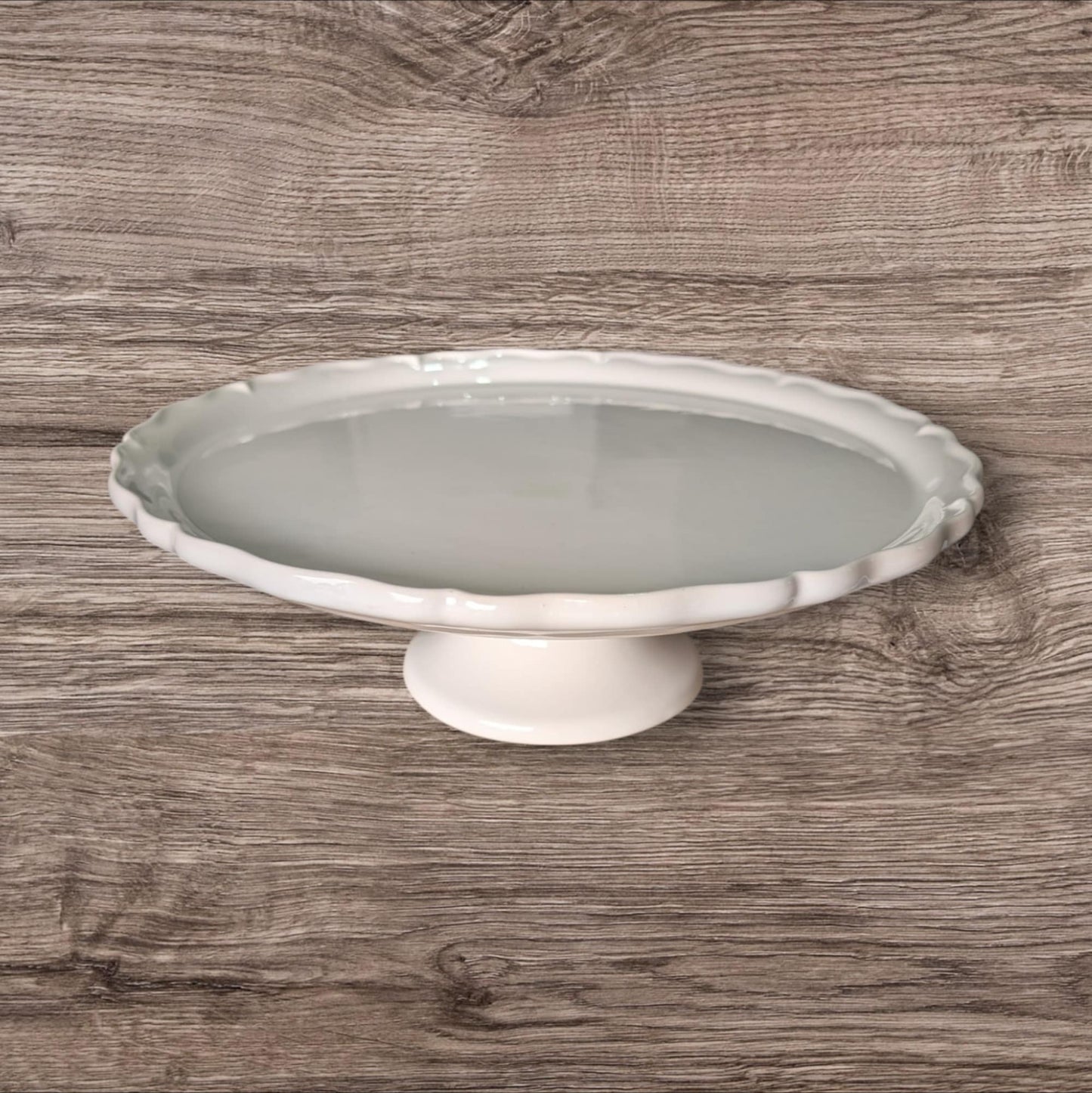 Round Pedestal Serving Plate