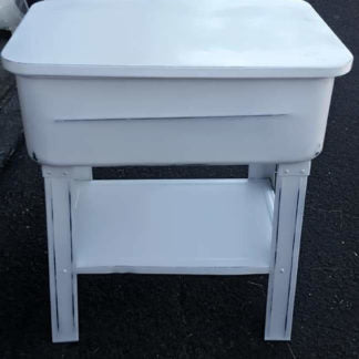 White Freestanding Tub